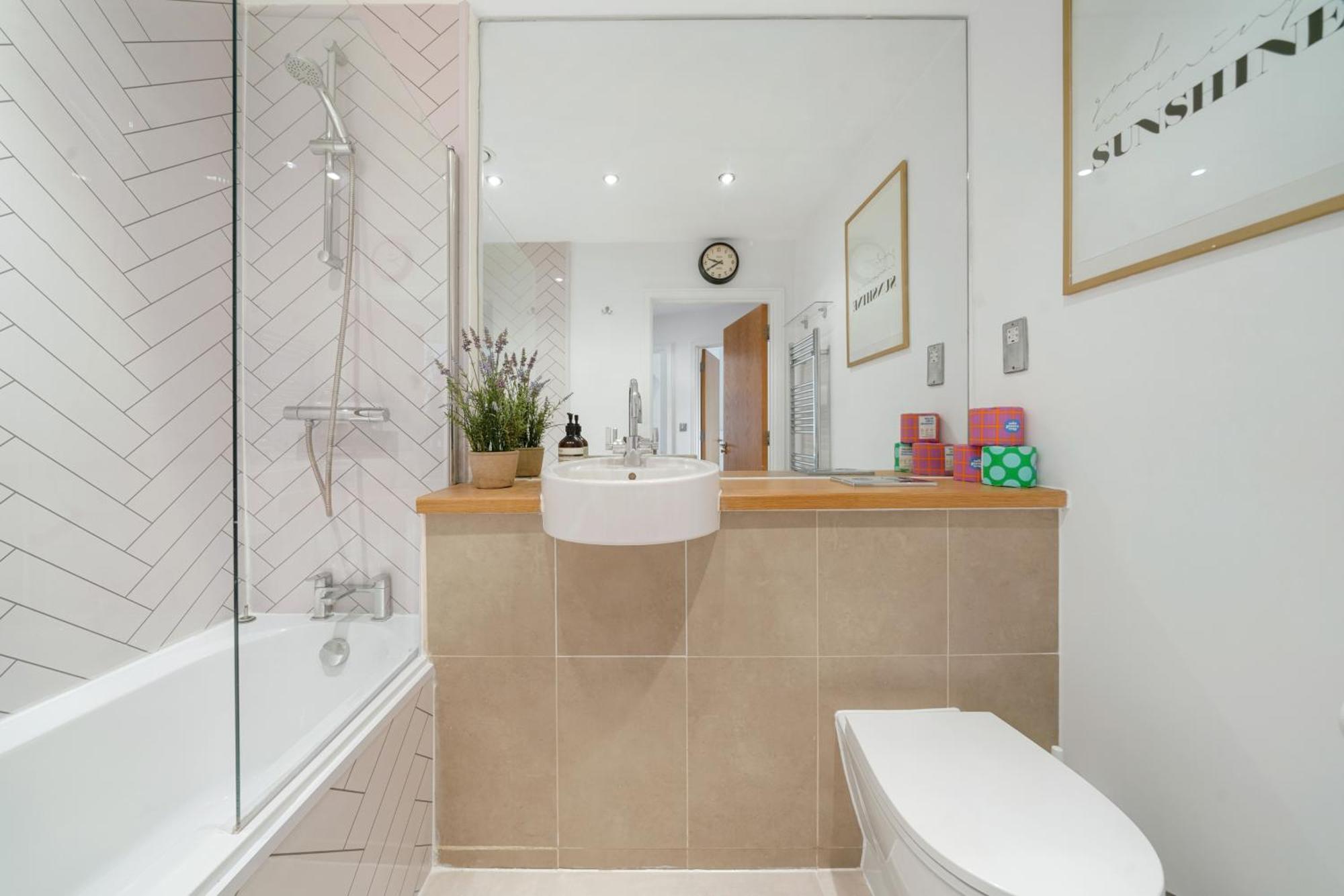 Charming Modern Flat In Battersea Appartement *